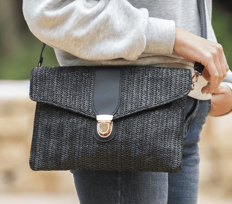 Bolso Sobre Solapa Negro